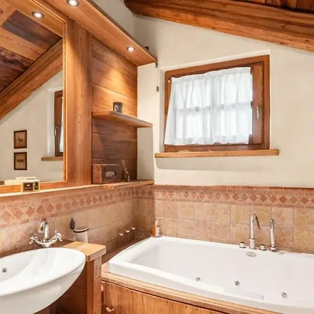 Chalet Atresort Au Coeur Des Neiges Indoor Pool&spa With 4 Bedroom - What'app - 0034-635-520-036 - For Reservations!!